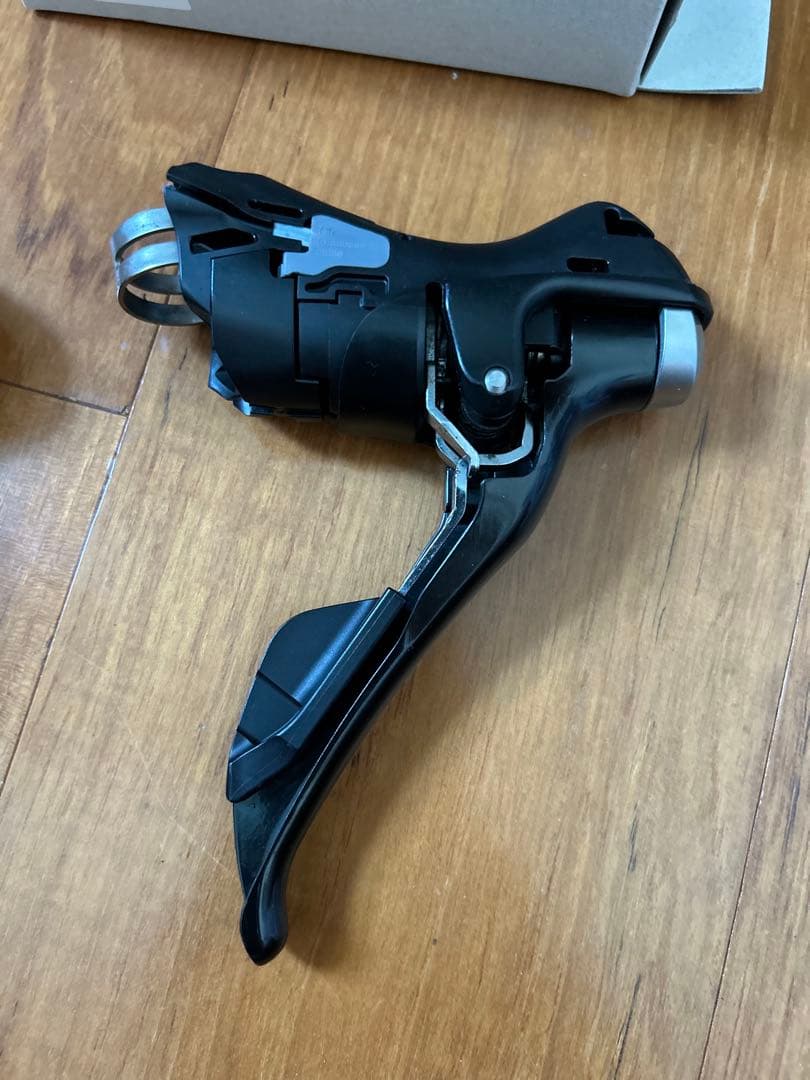 シマノ　105 5800 STI 美品　新品ブラケットカバーつき