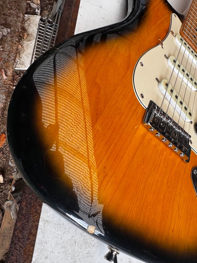 【現状品】 エレキギターCREATIVE MIND弦楽器 楽器 ソフトケースあり