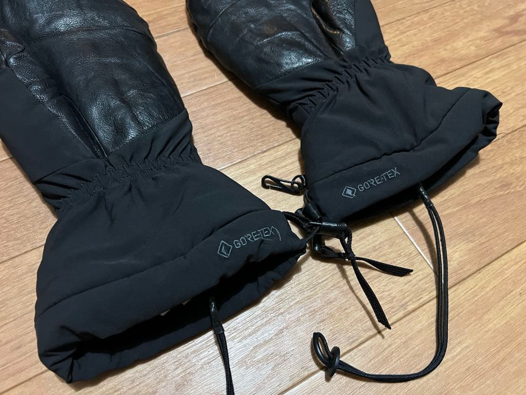 アークテリクス　フィション　SV ミトン　GORE-TEX Mサイズ