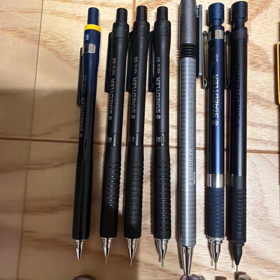 個別売り可能　シャープペンシル・ペンケース・消しゴム　大量まとめ売り