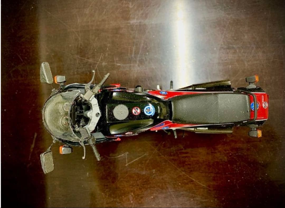 カワサキ　GPZ900R ニンジャ　1/12 　トップガンバージョン　完成品