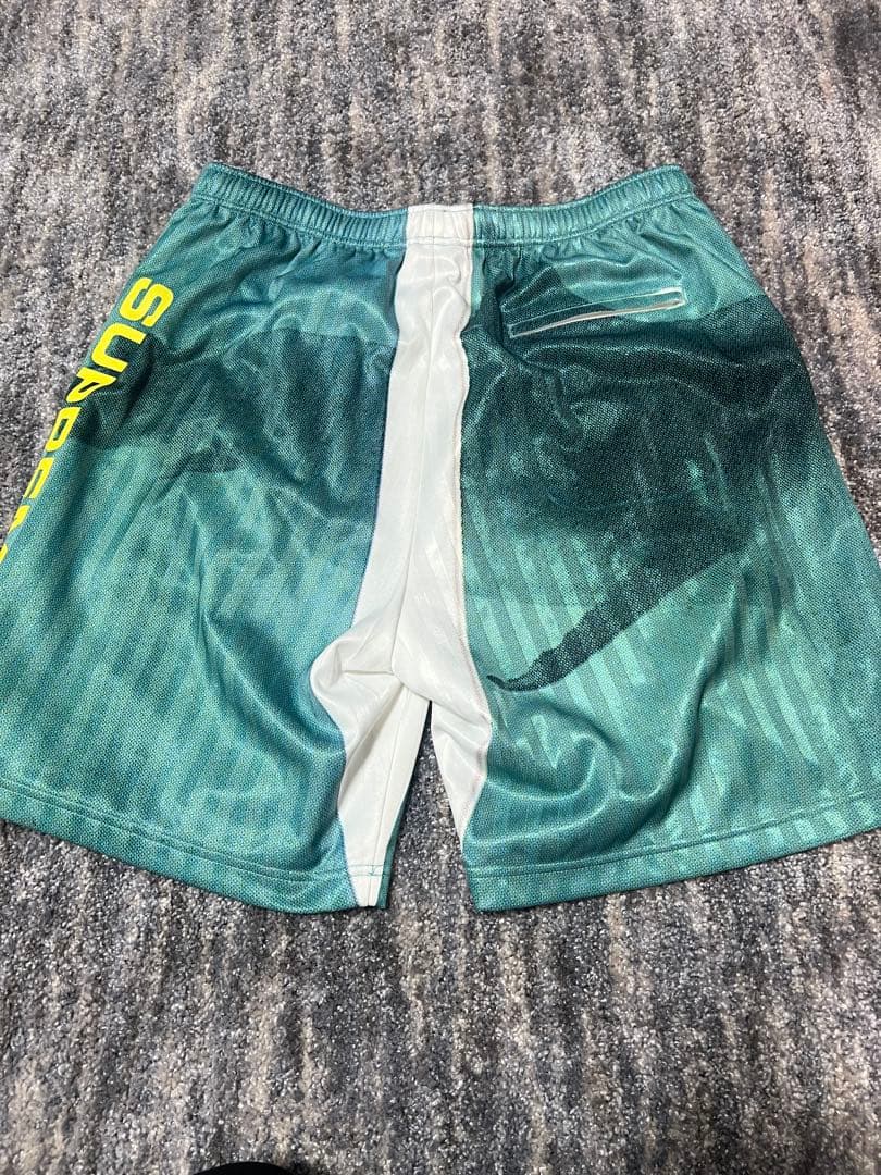 Supreme グラデーションハーフパンツ　サッカーショーツ