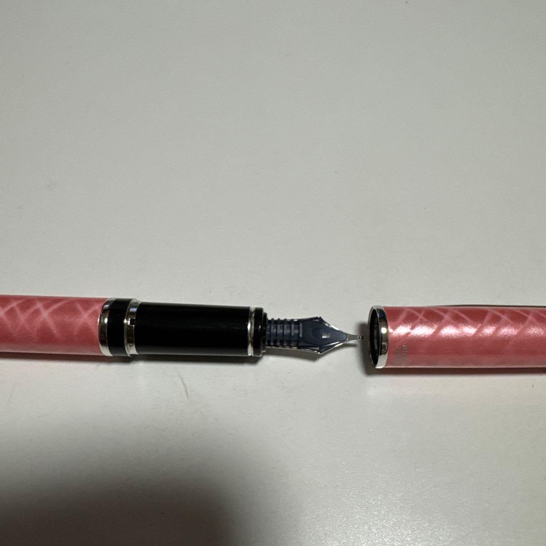 パイロット　万年筆　2015年限定万年筆　グランセ　珊瑚　限定版　中字　Ｍニブ