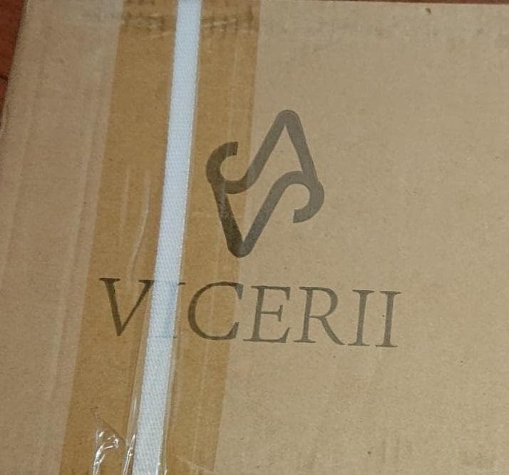 ★頑丈★ プラ製 犬小屋 ドア付 中型犬 簡単組立 丸洗い 高床式 通気口