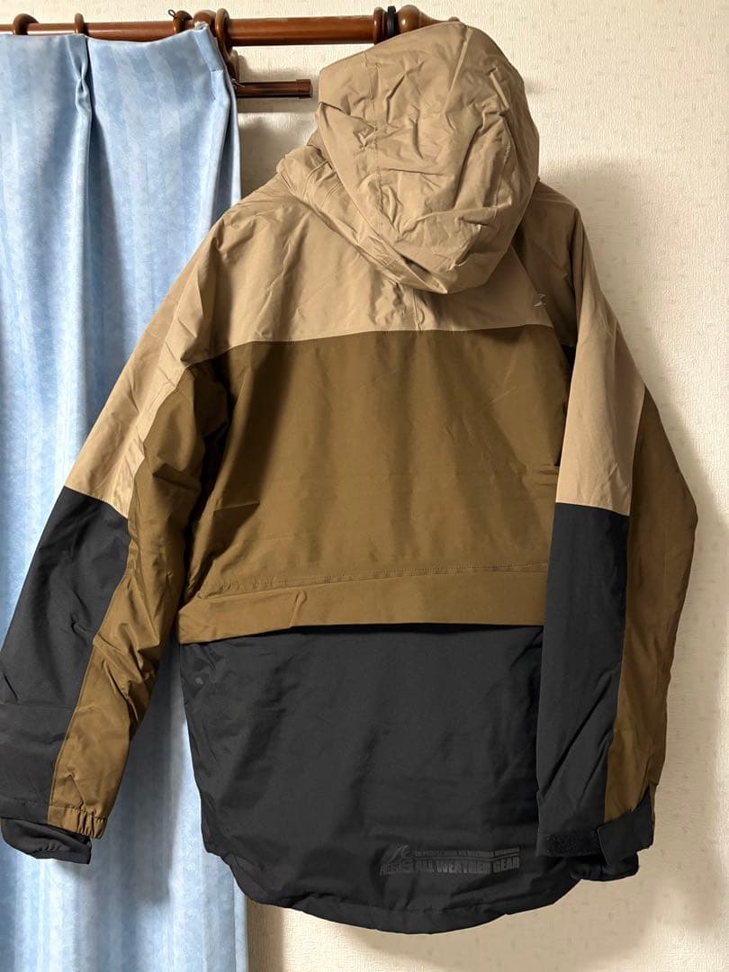 25-26モデル ほぼ新品 スノーボード ウェア 上下セット Lサイズ