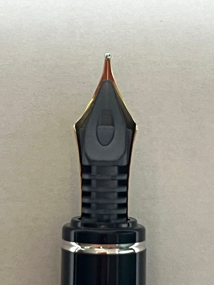 k*e様 パイロット 万年筆 グランセ スターリングシルバー ストライプ M P