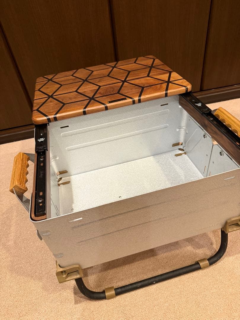 WANTKEYCAMP オマージュ/脚付シェルコン＋ウォルナット×レジン