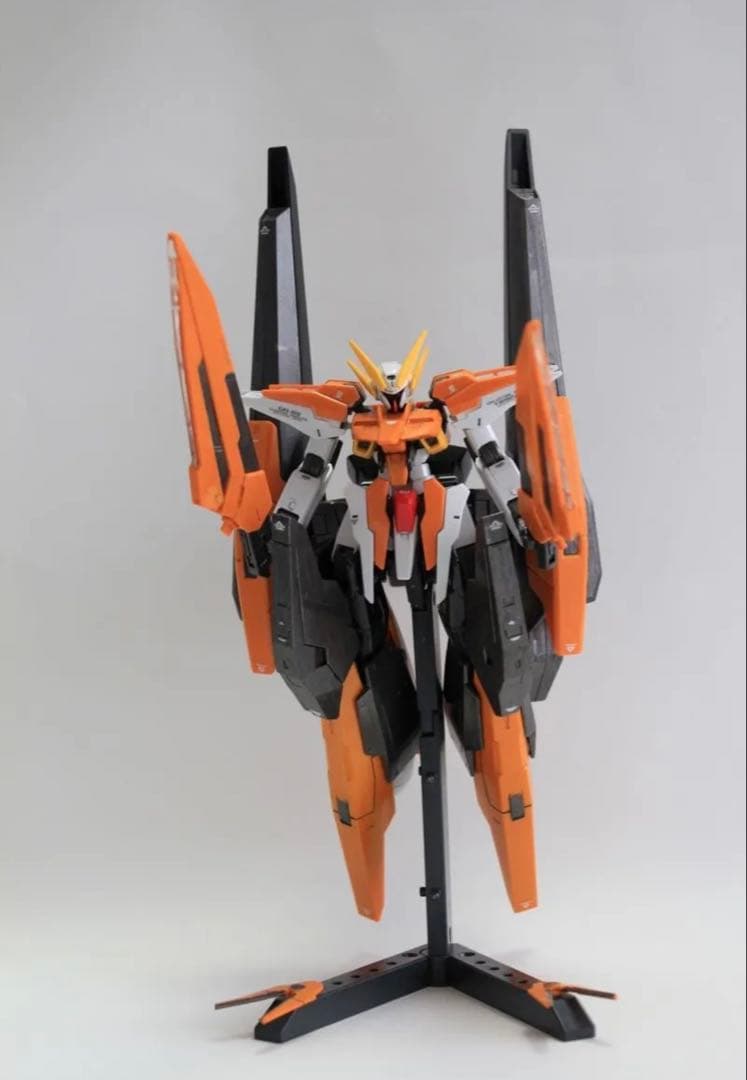 劇場版ガンダムダブルオー　ガンプラ　組立済