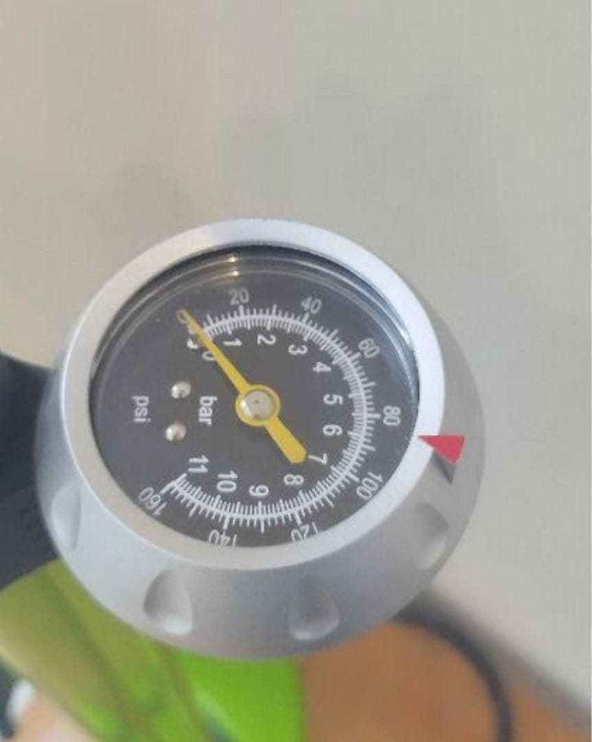 エアポンプ付き‼️スペシャライズド SPECIALIZED ROUBAIX SL4