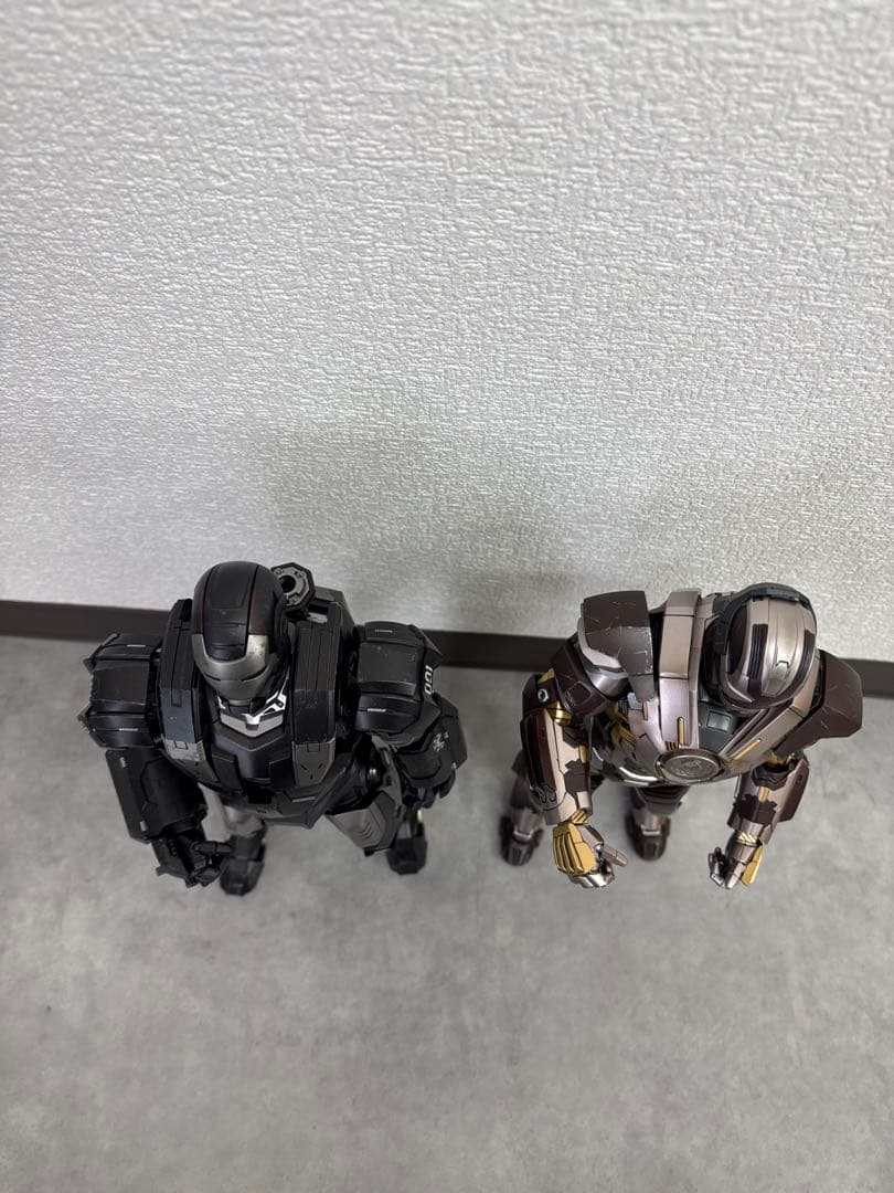【Hot Toys】アイアンマン＆ウォーマシン 2体セット 約30cm