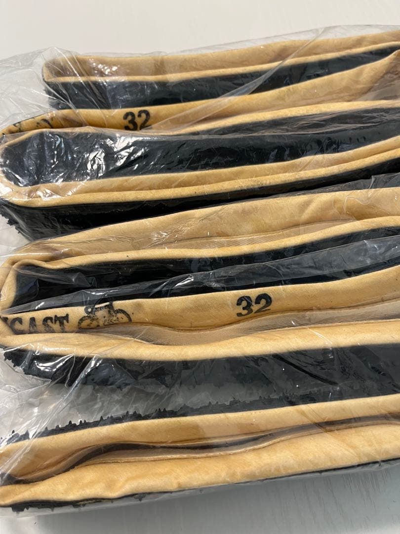 希少 新品未使用 デュガス タイフーン TU 32C 2本セット