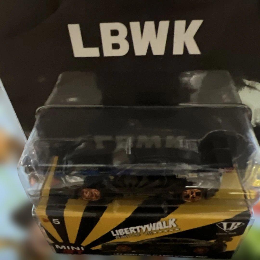 ミニカー MINI GT LB-WORKS Nissan GT-R 1:64