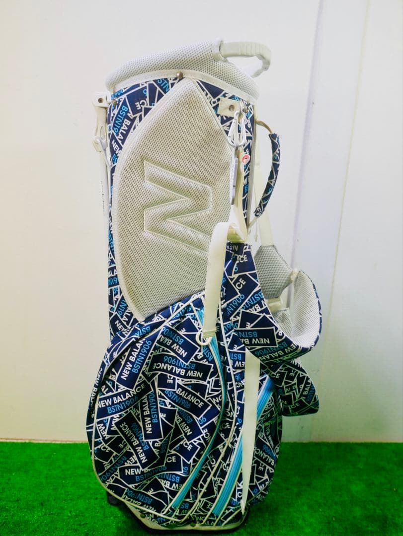 NEW BALANCE ゴルフバッグ・キャディバッグ　ニューバランス　スタンド