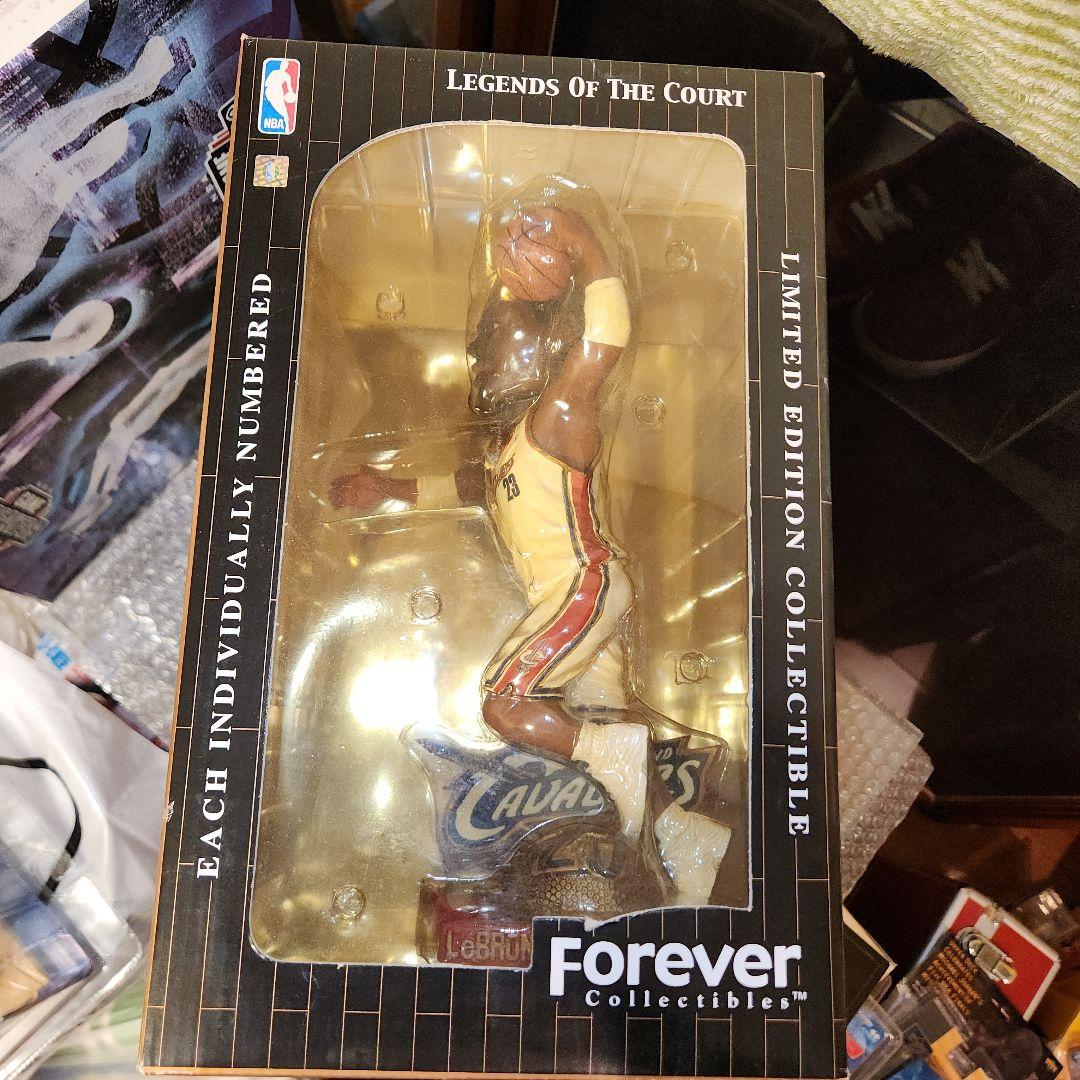 激レア【BIGサイズ】レブロン・ジェームズ フィギュア 限定版　ボブルヘッド
