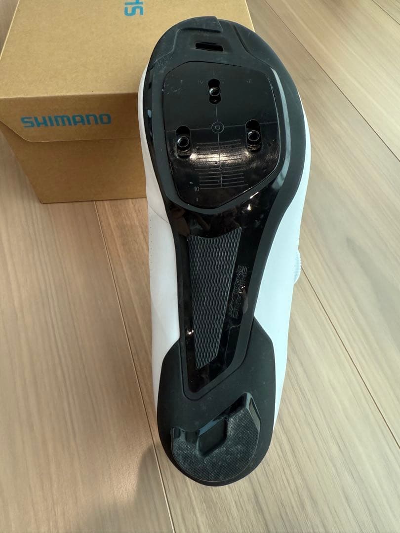 美品　1回使用のみ　シマノ RC3 41 白　ビンディングシューズ