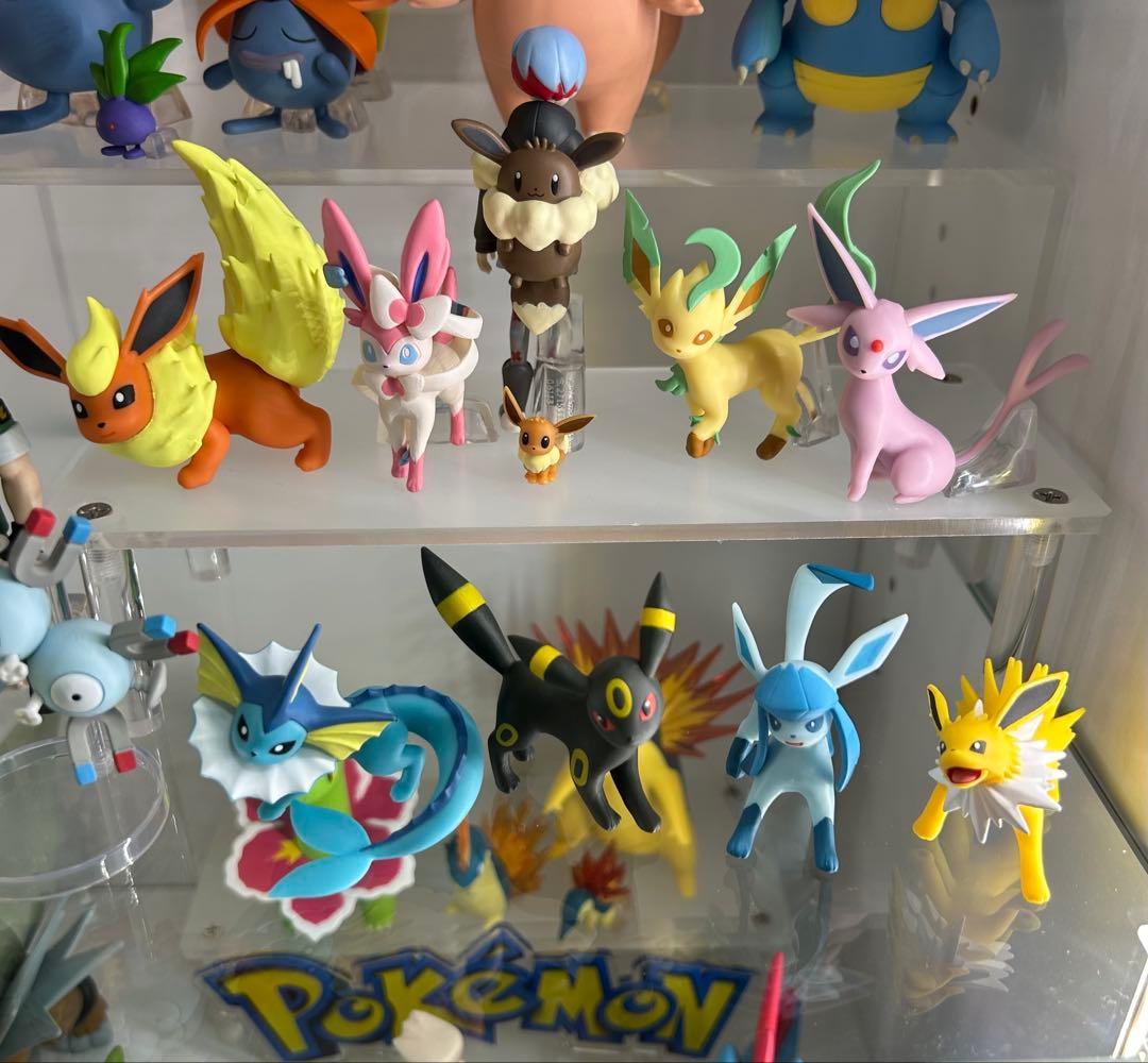 ポケモン　スケールワールド　フィギュア　イーブイ進化セット　ボタン＆ニンフィア