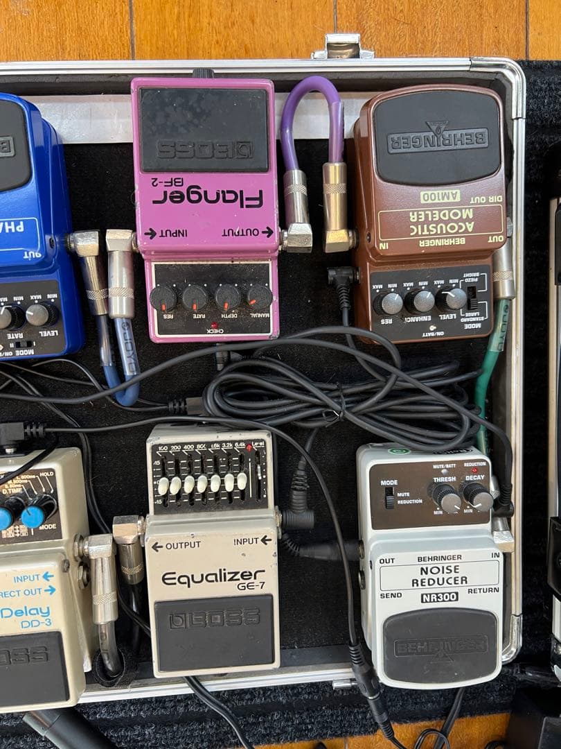 ラスト出品限定価格‼️激レア‼️BOSSエフェクター等➕ワウセット！！ケース別