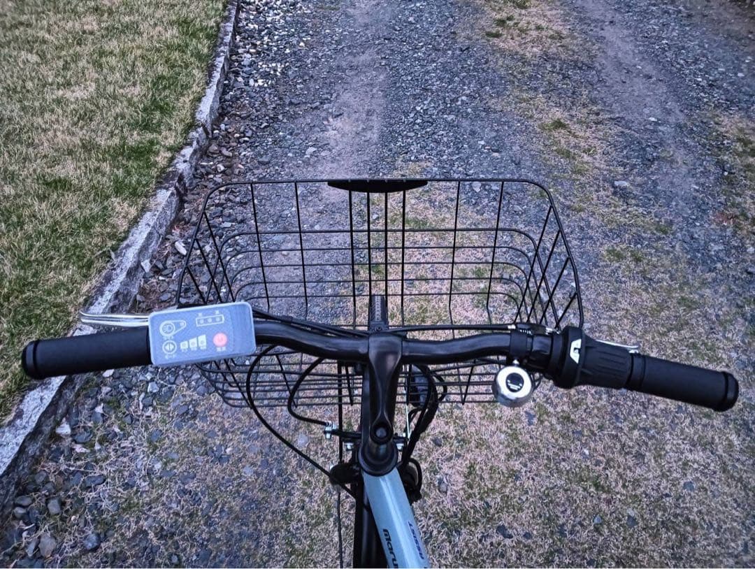 新品 未使用 アサヒ 丸石 クロスバイク　 電動アシスト自転車 27インチ 茨城