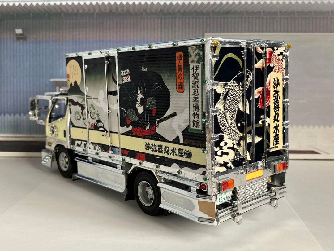 アオシマ　デコトラ風神.雷神キャンター自作改造、完成品