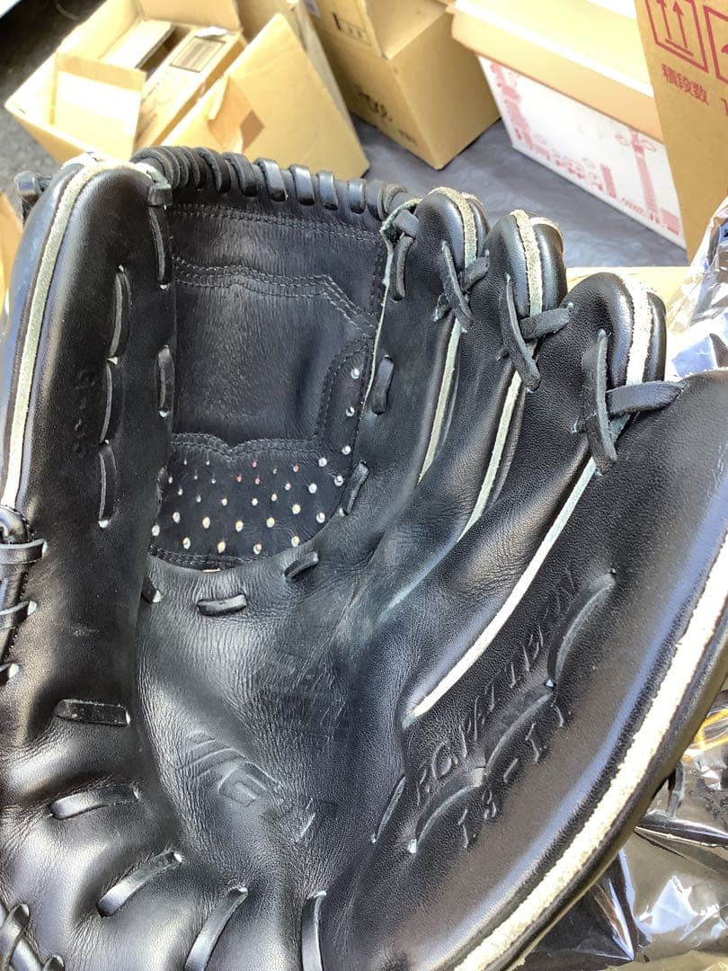 読売ジャイアンツ 守護神 西村健太朗投手 実使用グローブ ZETT ゼット