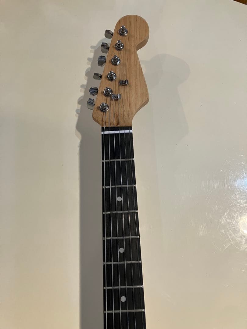 エレキギター ストラトキャスタータイプ