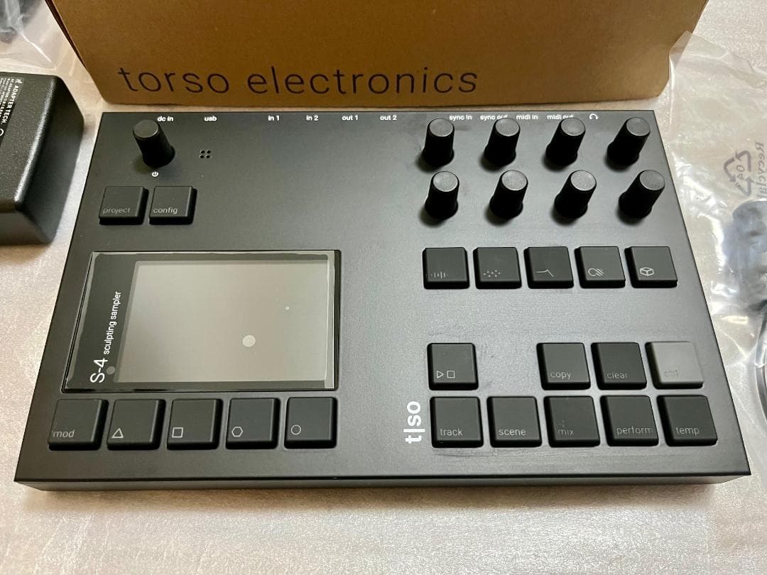 Torso Electronics S-4 グラニュラー・サンプラー