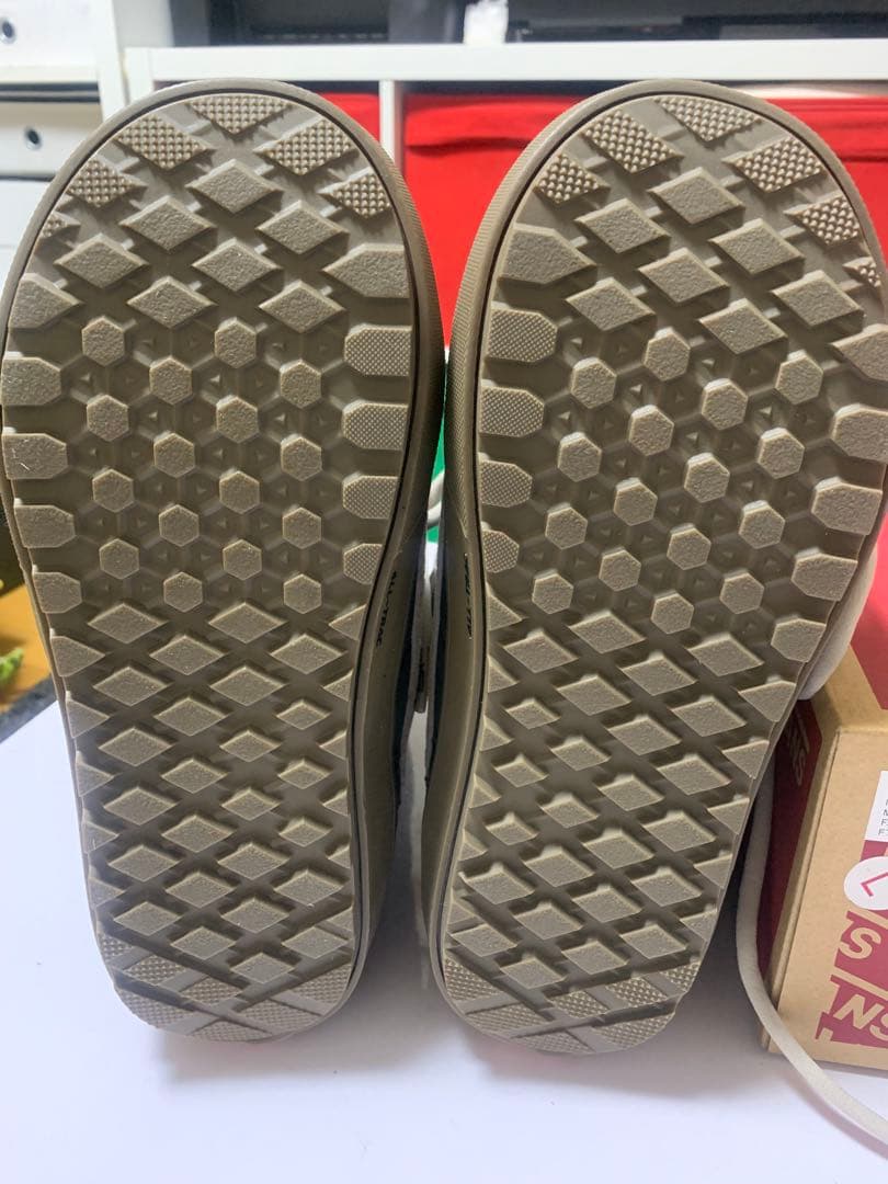 【新品未使用】VANS スノーボードブーツ ダークグリーン 26cm 箱付き