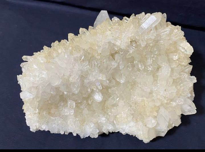 ヒマラヤンクォーツ　1.4kg 鉱物標本