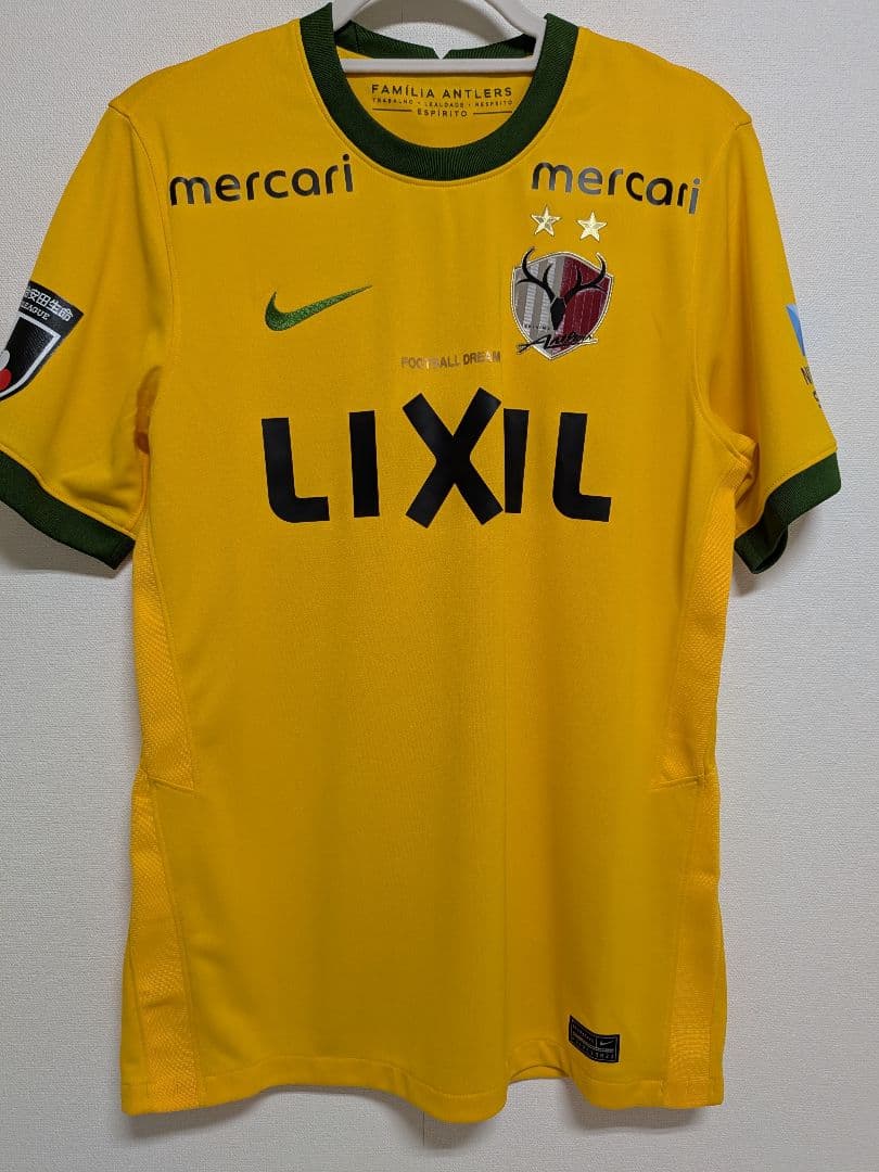 く*ろ様 【鹿島アントラーズ】30周年ジーコサイン入りユニフォーム　新品未使用タ