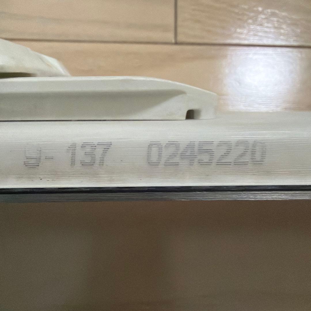 HEAD スキー板　ジュニア　137㎝