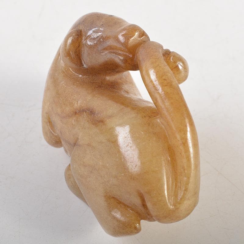 中国　玉石白玉彫刻　神獣　根付　紙鎮　置物　C　7706E