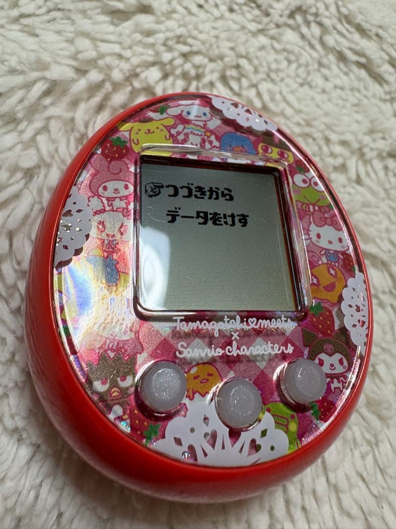 たまごっちみーつ　サンリオキャラクターズみーつver. 赤