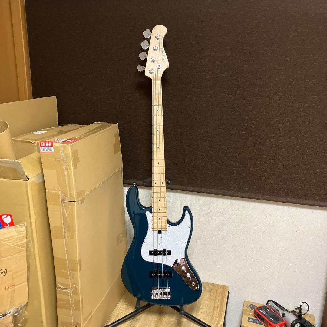 Bacchus バッカス　ユニバース　改ジャズベ　音出OK　超美中古品