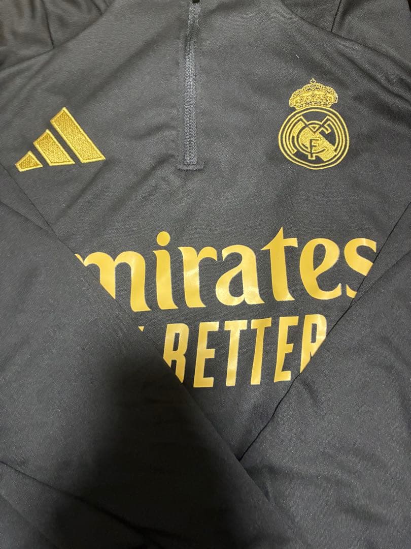 Real Madrid トレーニングウェア ブラック/ゴールドS 上下セット
