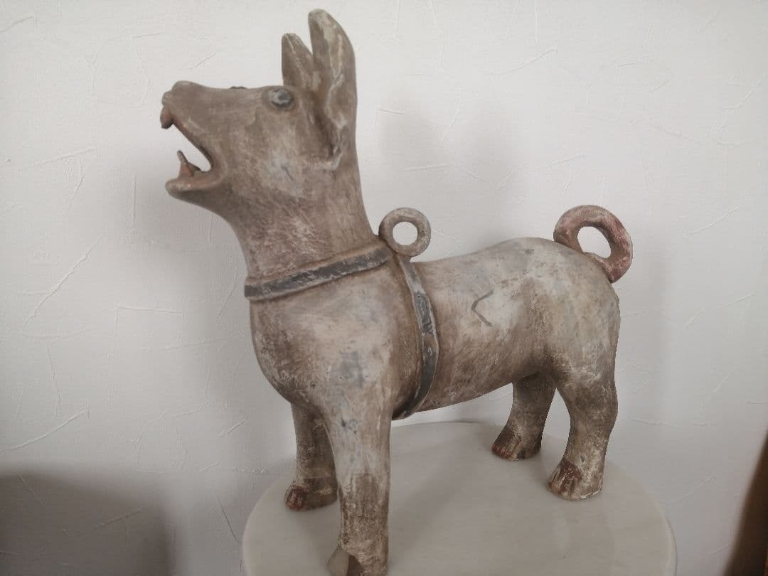 中国 前漢 加彩 犬の俑