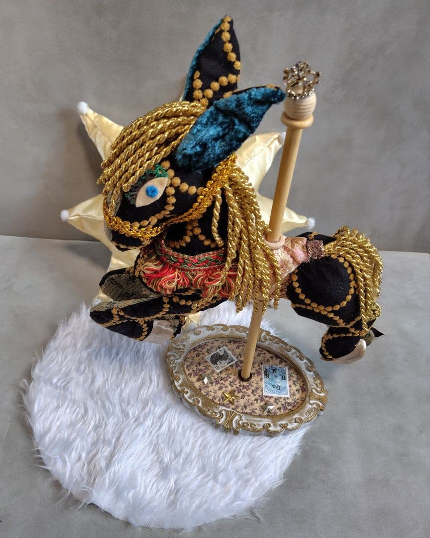 【カルーセルシリーズ】黒毛の木馬ぬいぐるみ