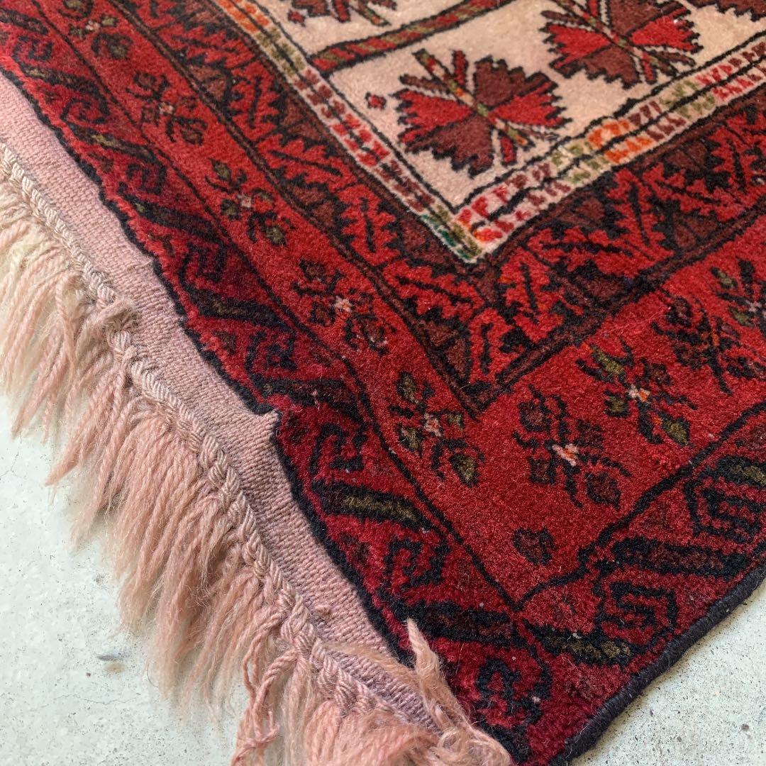 △ antique 絨毯 ② △