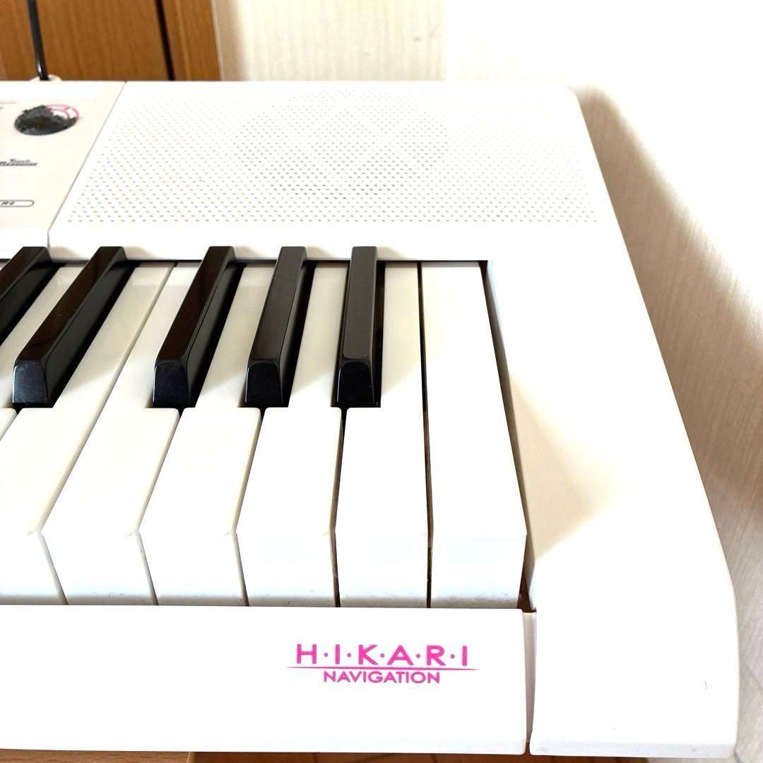 【良品】CASIO電子ピアノLK-121 61鍵 光ナビゲーション電子キーボード