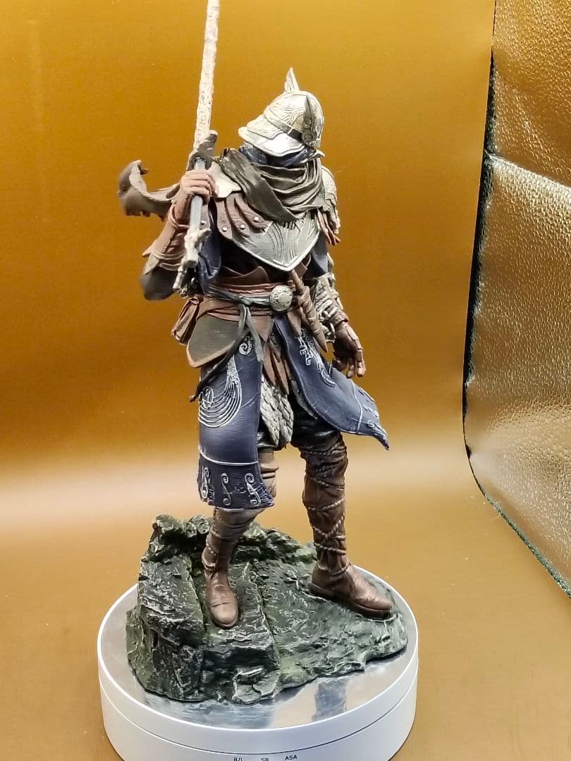 エルデンリングナイトレイン　追跡者　フィギュア