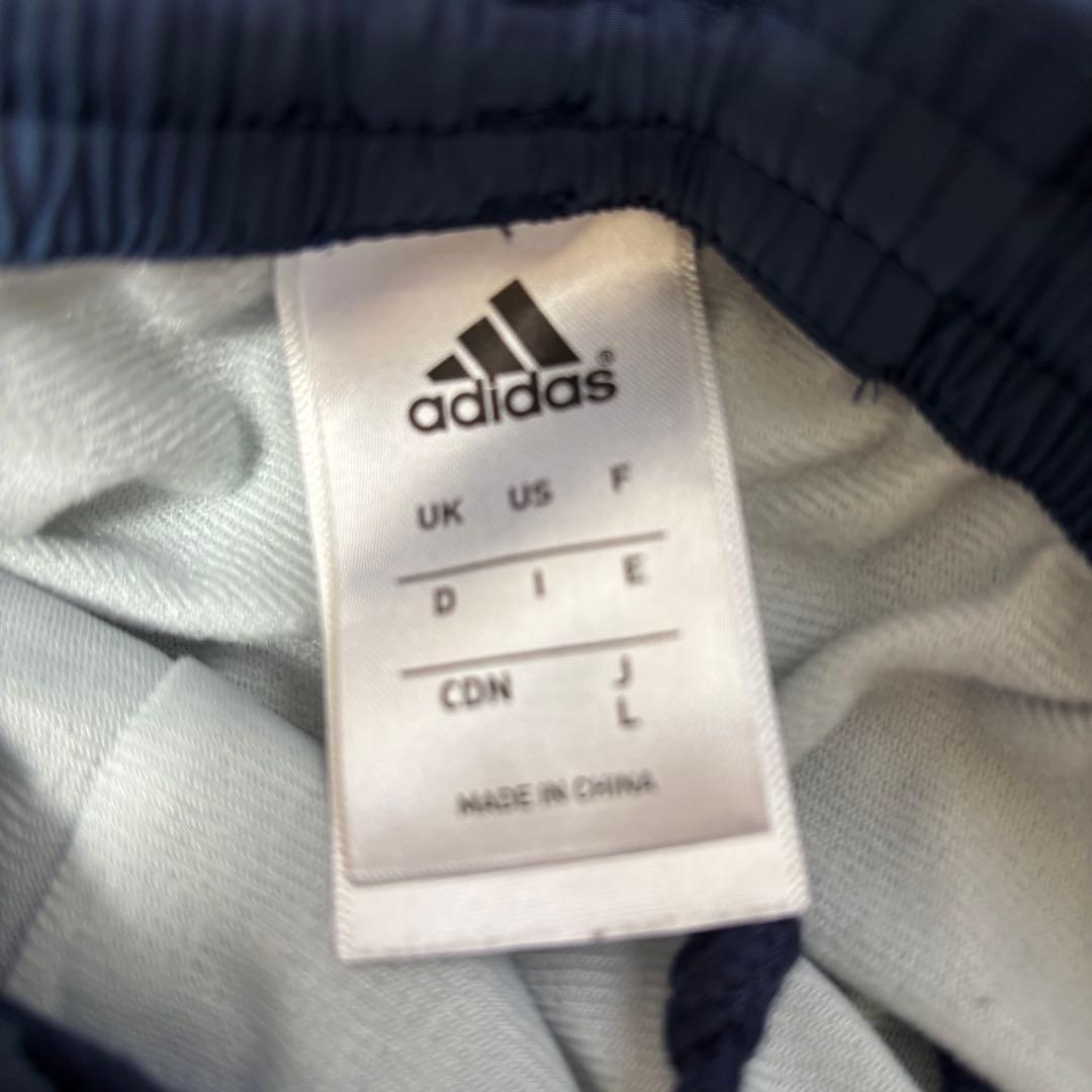 adidas ウインドブレーカー　セットアップ