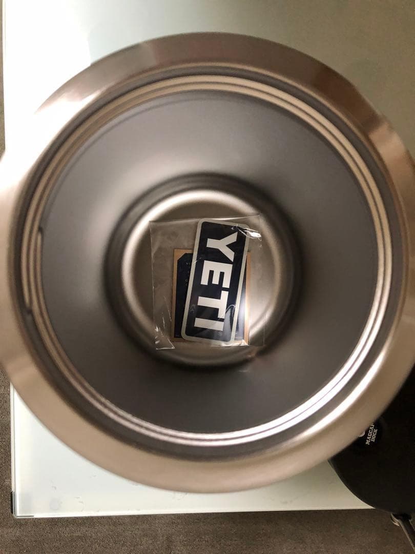 YETI イエティ ランブラー ワンガロンジャグ ステンレス　新品 3.6L