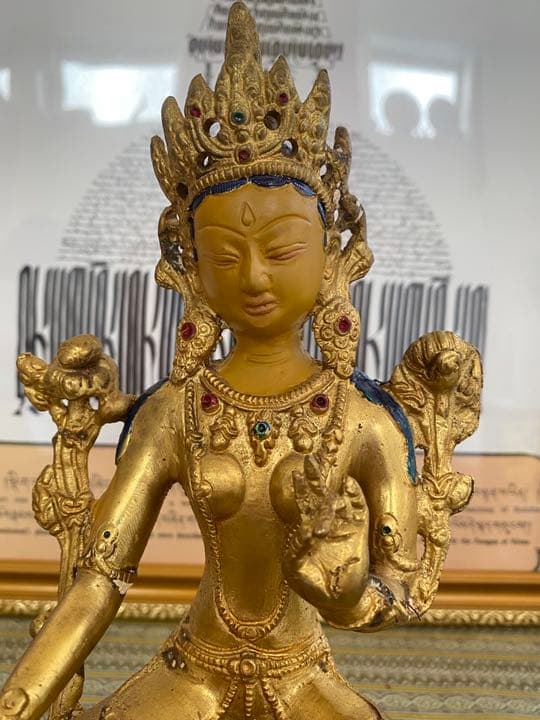 チベットの菩薩、グリーンターラの仏像