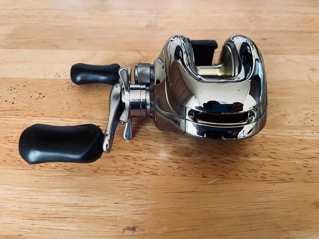 【美品】シマノ 16 アンタレス DC バージョン2 RH 右巻き SVS搭載