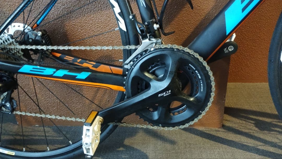 【美品】BH　クオーツQUARTZ　Disc　フルカーボン　105　油圧