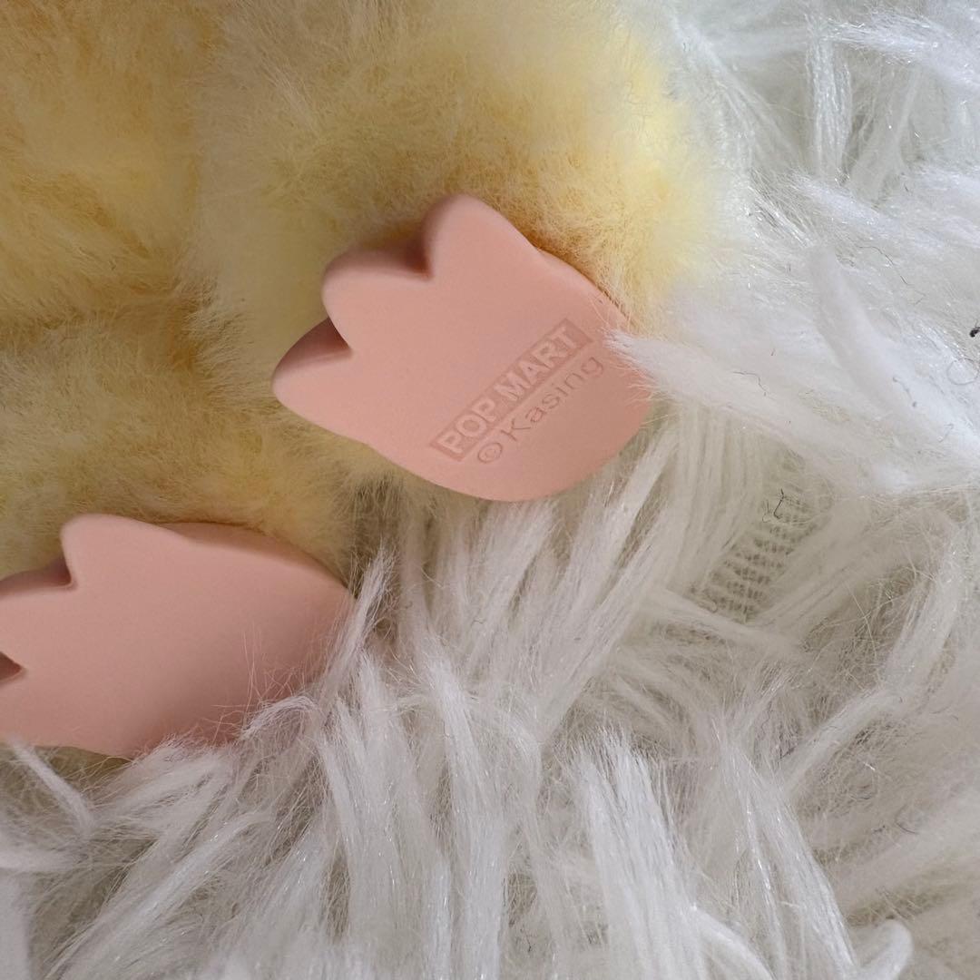 正規品　POP MART Big Into Energy ラブブ