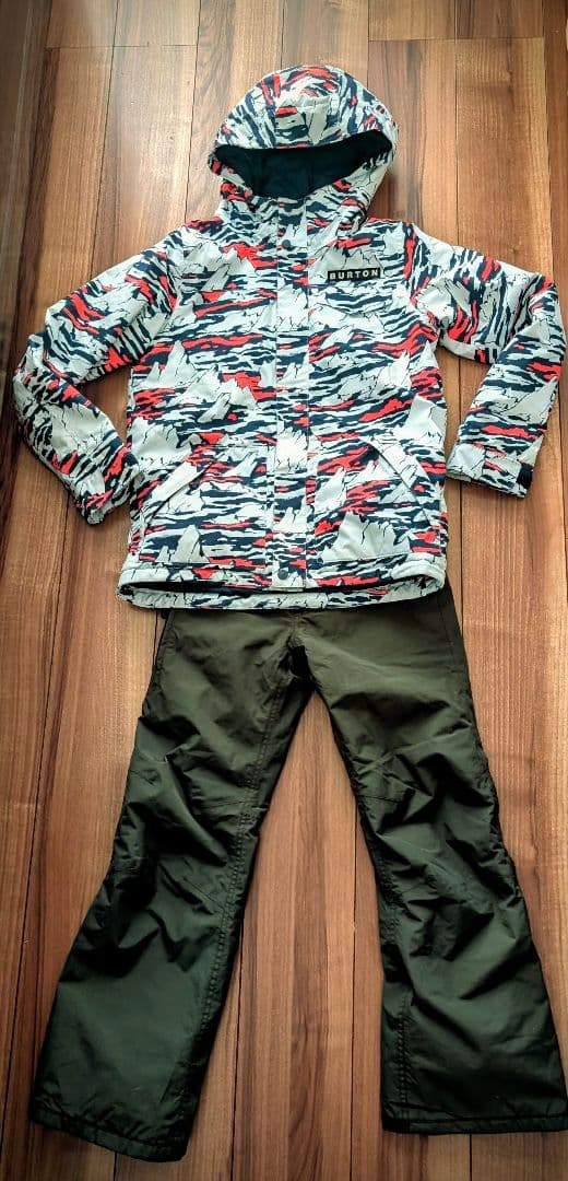 マルマル【美品】BURTON Jr. スノボウェア上下 (150-160)