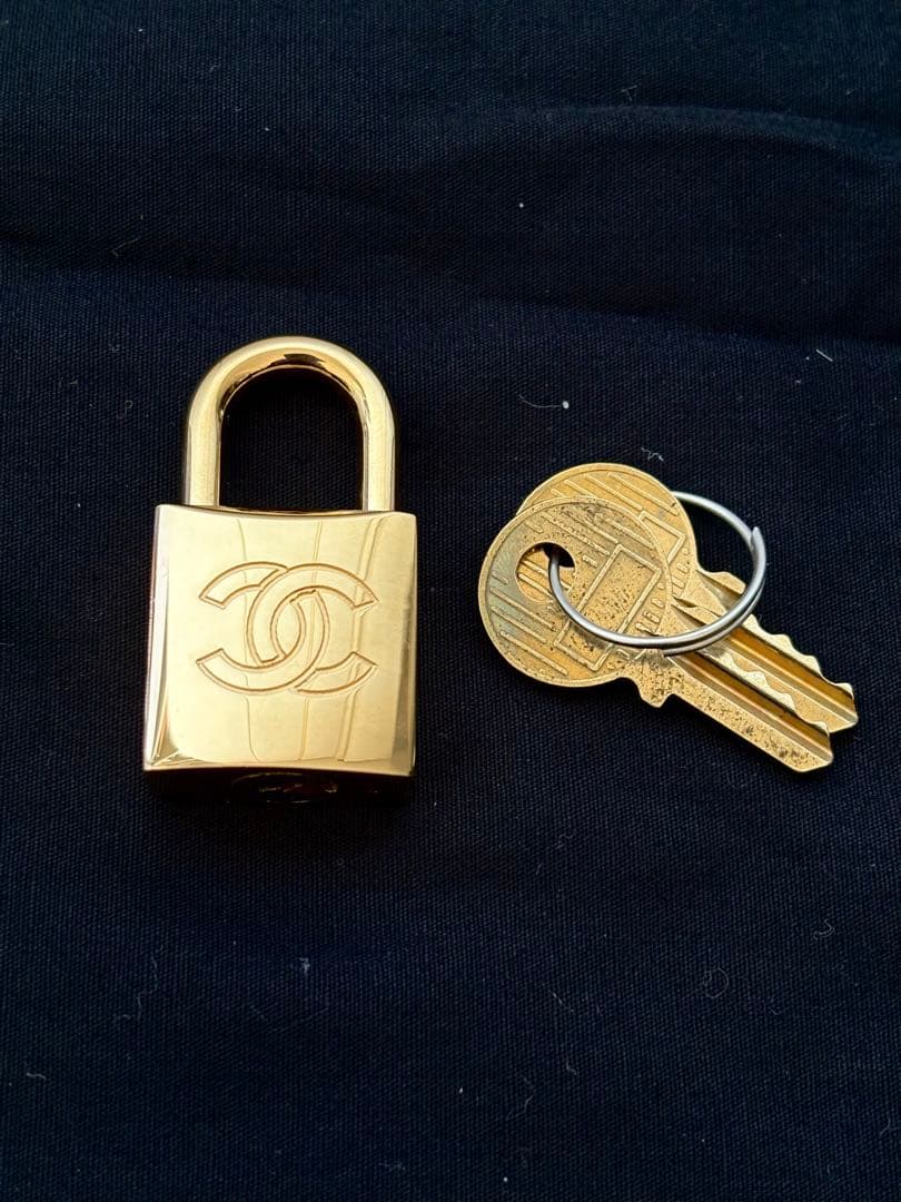 シャネル ココマーク カデナ キー2本付き パドロック 南京錠　レア