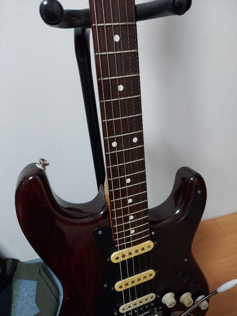 ビルローレンス　ストラトタイプ　Mod アッシュボディ　SSH