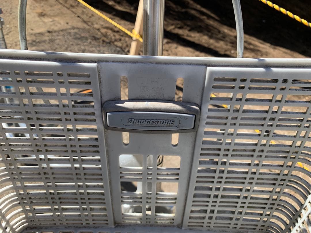 StainlessK ステンレスK BRIDGESTONE シルバー　22インチ