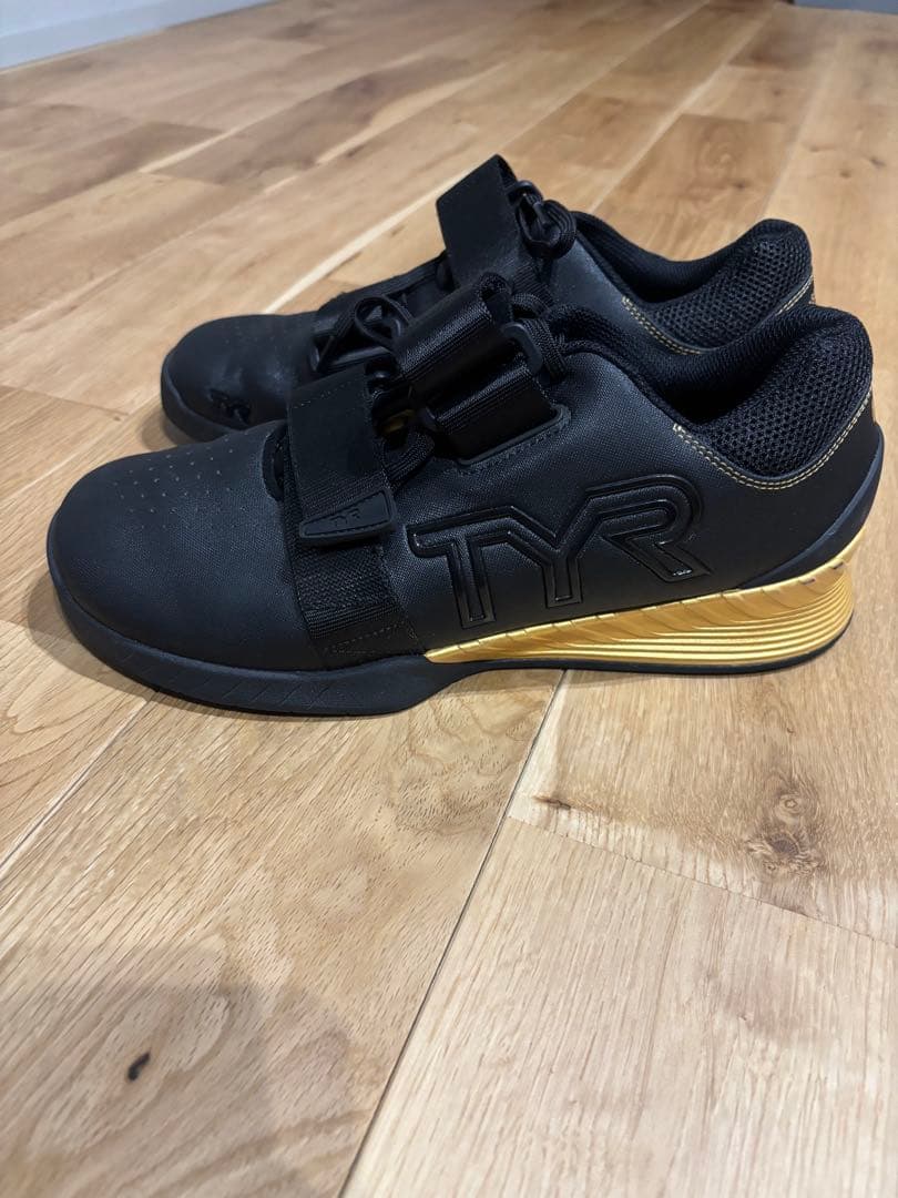 TYR リフティングシューズ